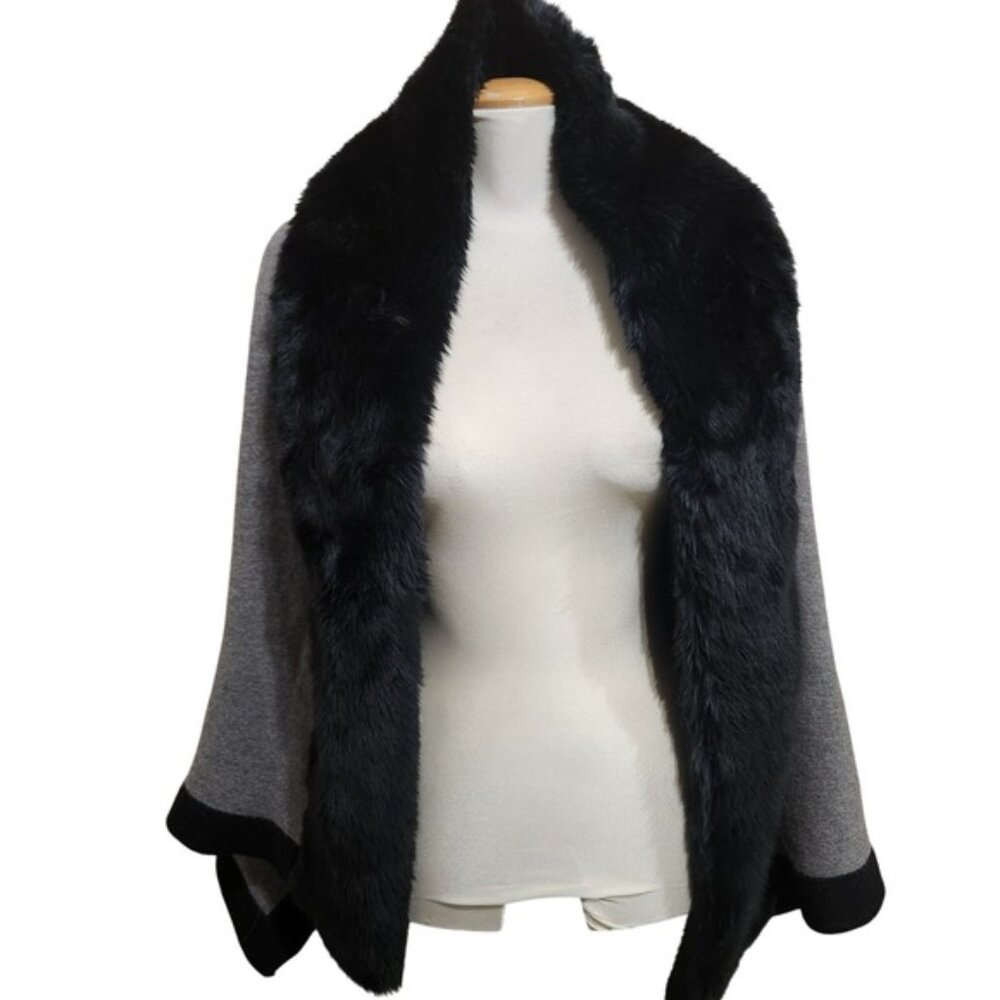 Belle Vere Notte Merino Wool Wrap Faux Fur Trim Grey Black Cape Poncho
